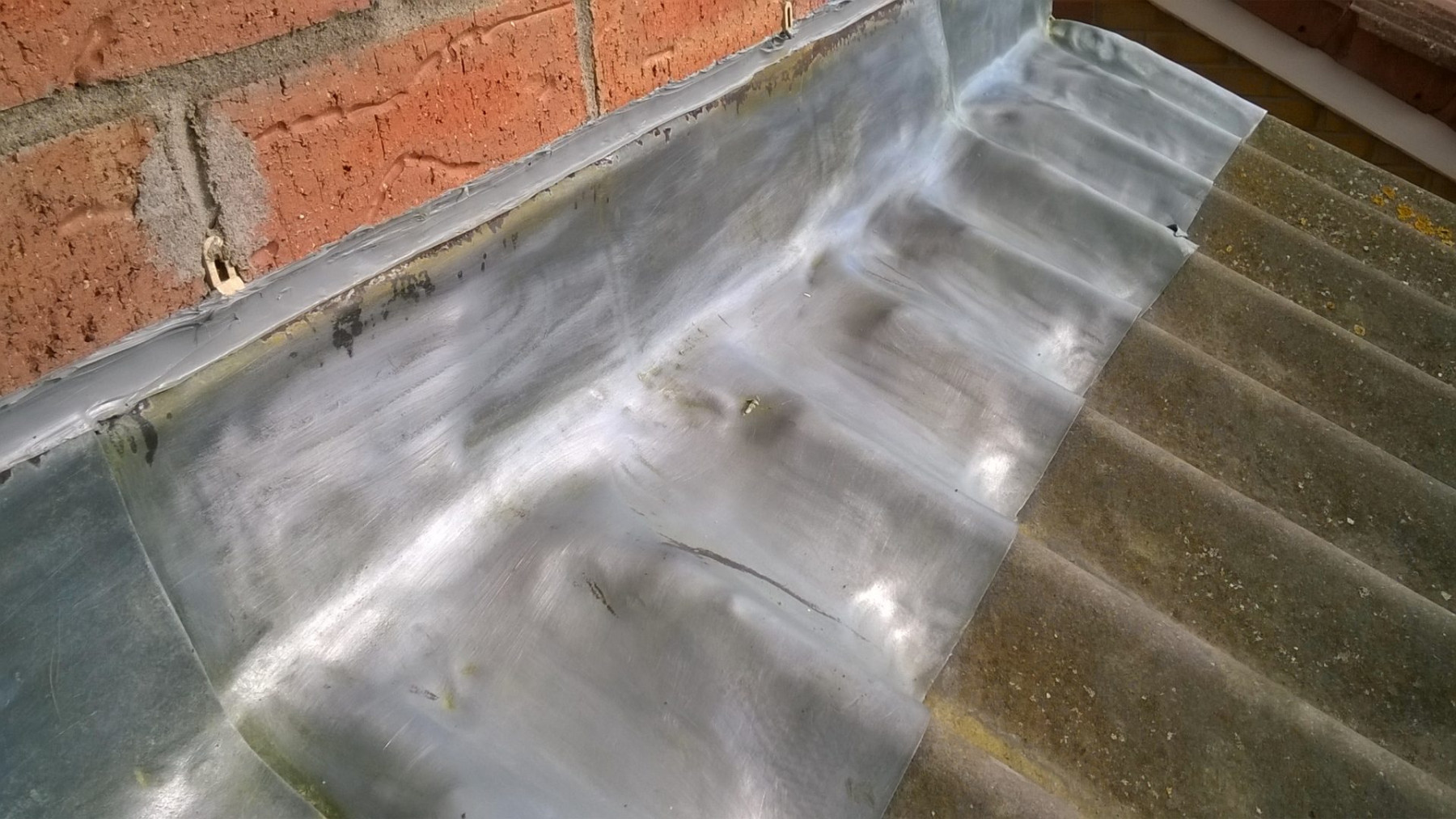 Product Focus: Lead Cleaning Gel Transforms Stained Lead