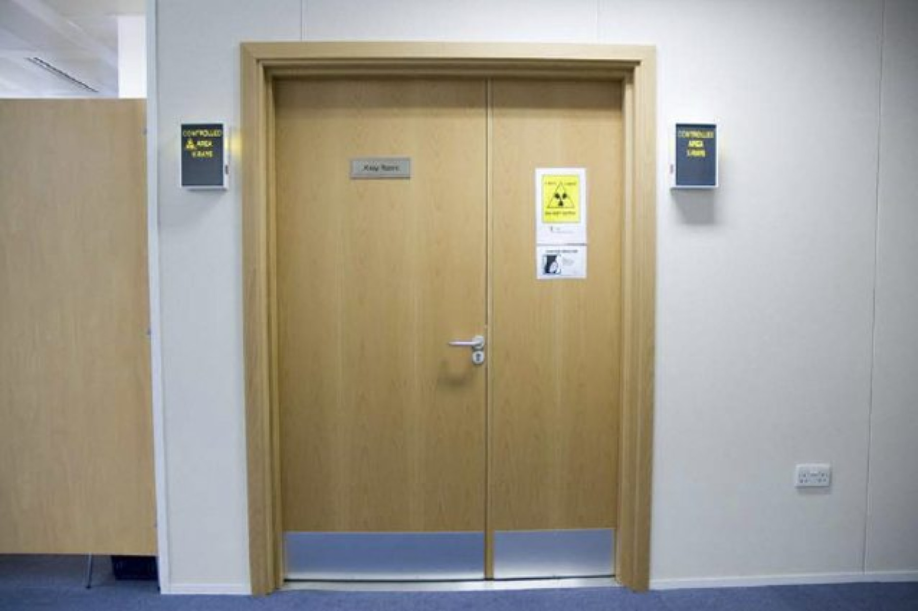 NEW in our radiation protection range - LEAD DOORS